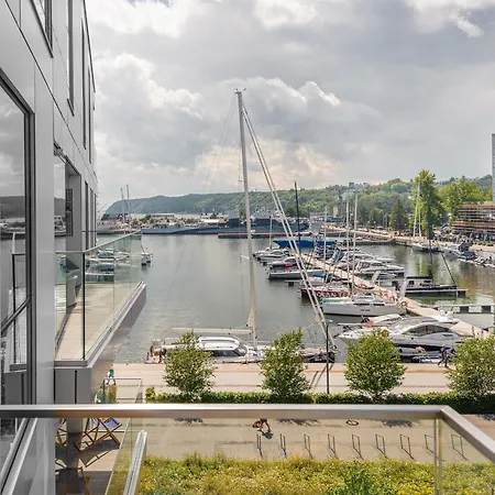 Marina View - Yacht Park Premiere شقة *